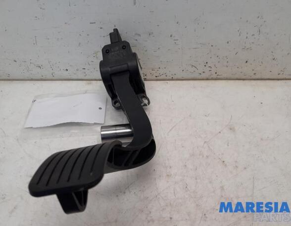 Accelerator pedal PEUGEOT 3008 MPV (0U_)