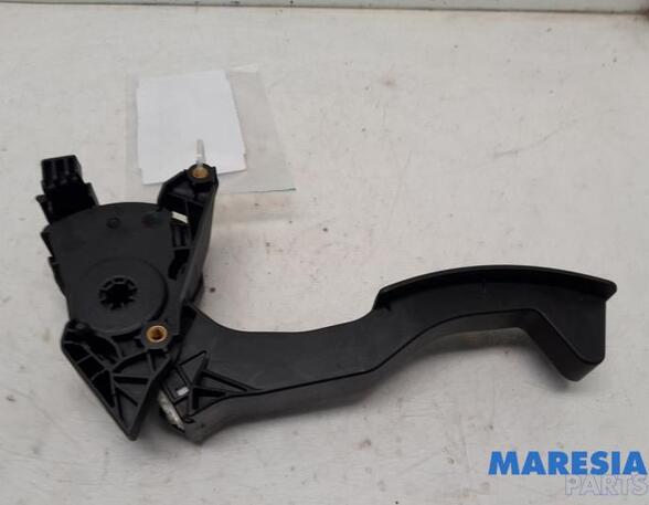 Accelerator pedal RENAULT TWINGO III (BCM_, BCA_)