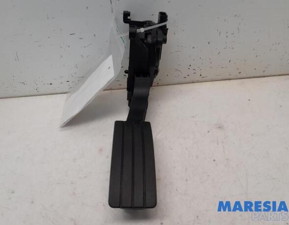 Accelerator pedal RENAULT TWINGO III (BCM_, BCA_)