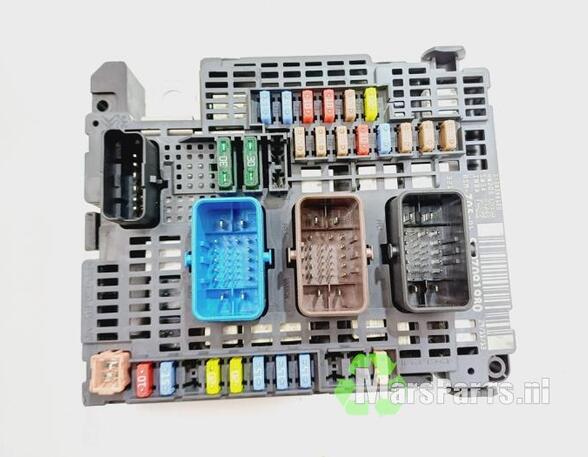 Fuse Box PEUGEOT 308 II (LB_, LP_, LW_, LH_, L3_)