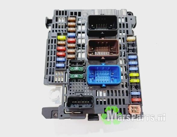 Fuse Box PEUGEOT 308 II (LB_, LP_, LW_, LH_, L3_)