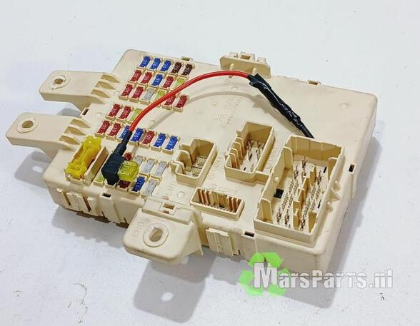 Fuse Box KIA SPORTAGE (SL)