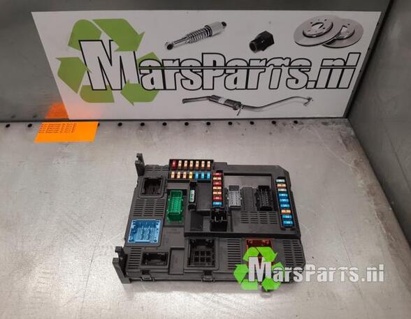 Fuse Box PEUGEOT 2008 I (CU_)