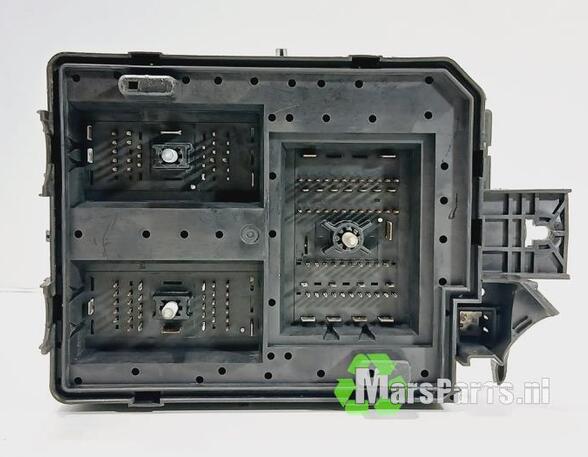 Fuse Box OPEL CORSA E (X15)