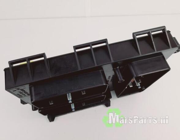 Fuse Box OPEL ASTRA H (A04)