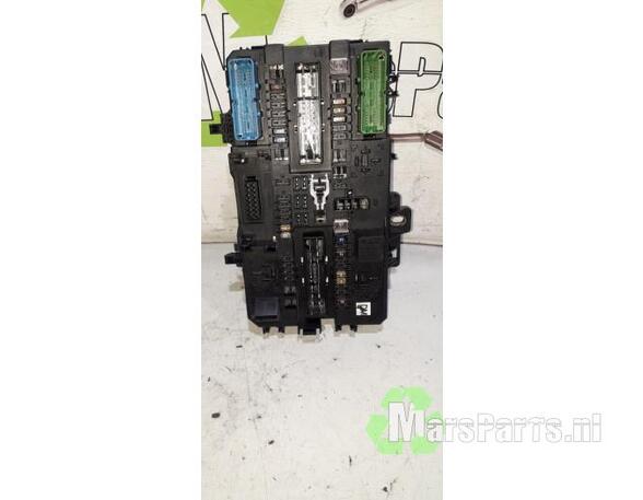 Fuse Box OPEL ASTRA H (A04)