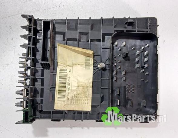 Fuse Box VW CADDY III Box Body/MPV (2KA, 2KH, 2CA, 2CH)