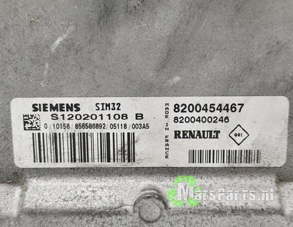 Steuergerät Motor Renault Clio II B S120201108B P20621638