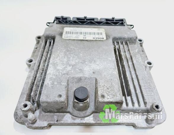 Steuergerät Motor Renault Master III Kasten FV 0281017977 P20261297