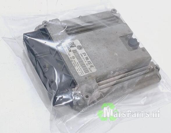 Control unit for engine VW CRAFTER 30-50 Van (2E_)