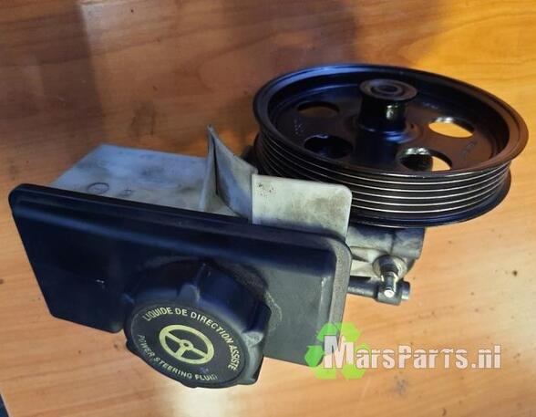 Power steering pump FORD MONDEO III Turnier (BWY)