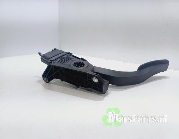 Accelerator pedal FORD FIESTA VI (CB1, CCN)