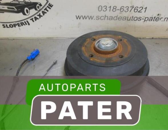 Wheel Hub PEUGEOT 208 I (CA_, CC_)