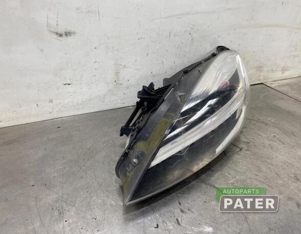 Headlight VOLVO V40 Hatchback (525, 526), VOLVO V40 Cross Country (526)