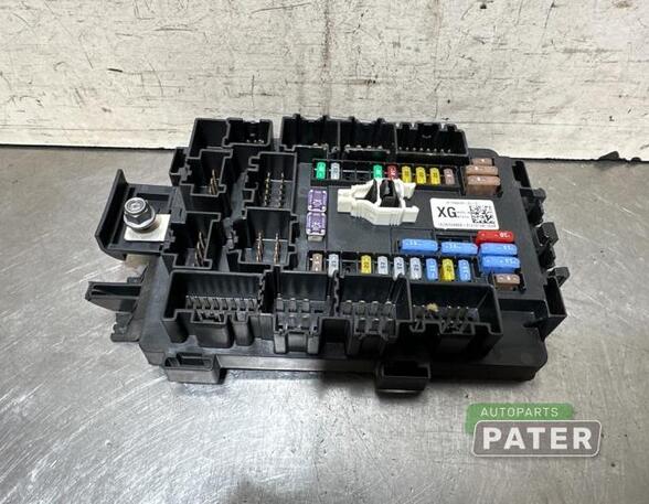 Fuse Box TESLA MODEL X (5YJX)