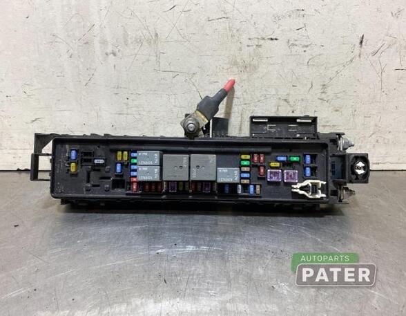 Fuse Box TESLA MODEL X (5YJX)