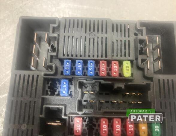 Fuse Box NISSAN MICRA V (K14)