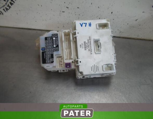 Fuse Box OPEL AGILA (B) (H08)