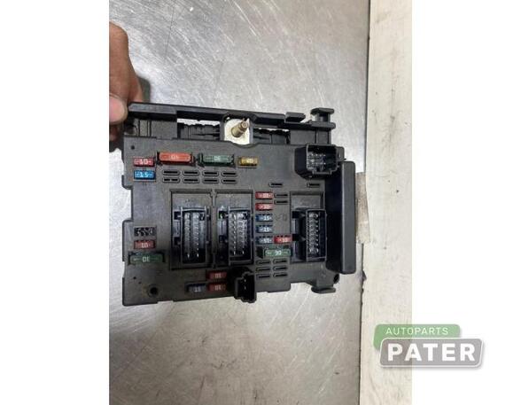 Fuse Box PEUGEOT 307 Break (3E), PEUGEOT 307 SW (3H)