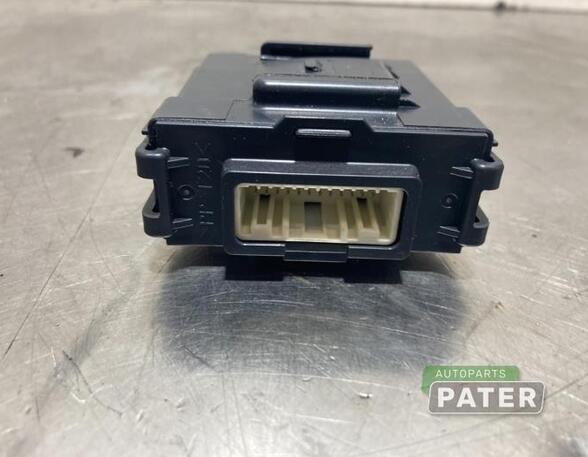 Control unit NISSAN QASHQAI II SUV (J11, J11_)