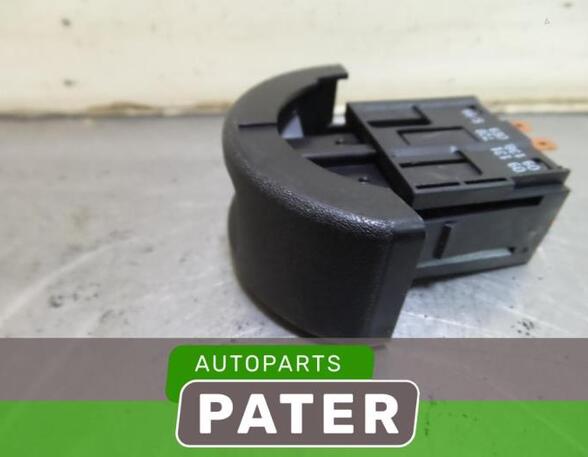 Schalter für Warnblinker Opel Astra G CC T98 09131728 P5022249