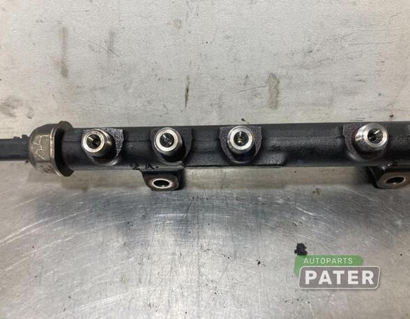 Petrol Fuel Rail VOLVO V50 (545)