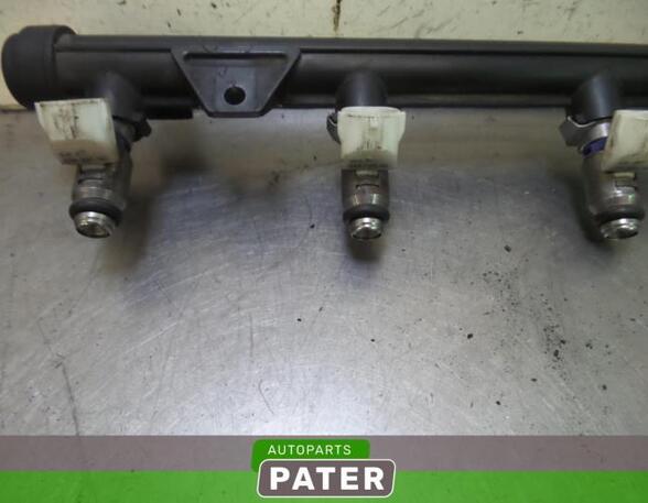 Petrol Fuel Rail VW POLO (6R1, 6C1), VW POLO Van (6R)