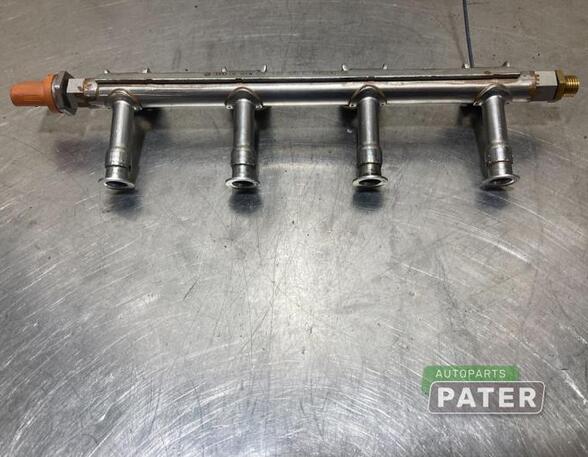 Petrol Fuel Rail VW GOLF VI (5K1)