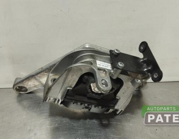 Engine Mount Bracket AUDI Q3 (F3B)