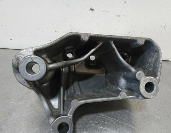 Engine Mount Bracket AUDI A3 Sportback (8VA, 8VF)