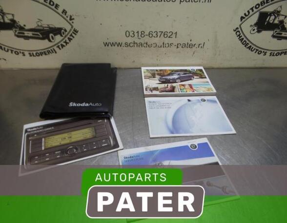 Bordbuch Skoda Fabia II Kombi 545  P5588852