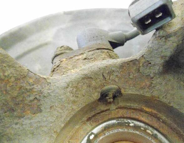 Stub Axle VOLVO V40 Kombi (VW)