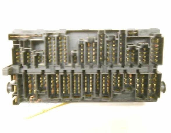 Fuse Box VW Sharan (7M6, 7M8, 7M9)