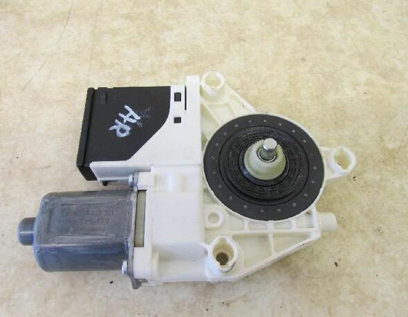 Electric Window Lift Motor RENAULT Megane III Schrägheck (B3, BZ0/1)