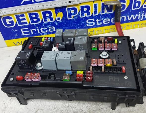 Fuse Box OPEL Astra J (--)