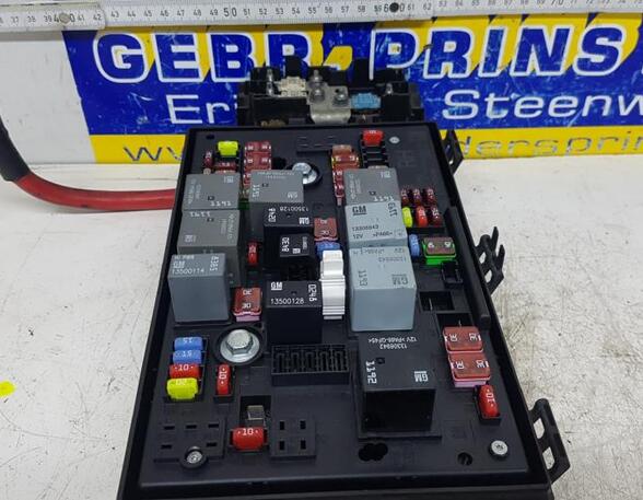 Fuse Box OPEL Astra J (--)