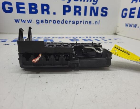 Fuse Box OPEL Corsa D (S07)