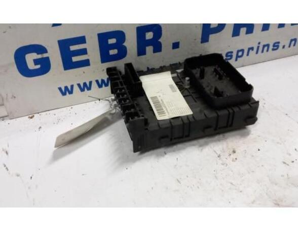 Fuse Box VW TIGUAN (5N_), VW TIGUAN VAN (5N_)