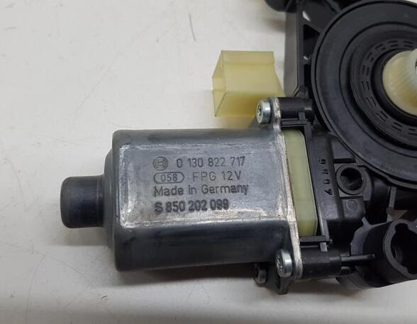 Electric Window Lift Motor SKODA OCTAVIA III Combi (5E5, 5E6)