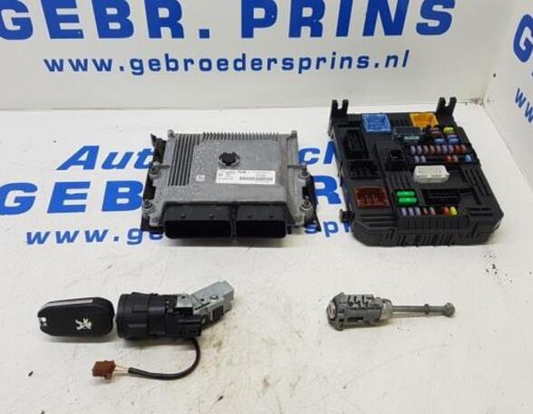 Control unit PEUGEOT 3008 SUV (MC_, MR_, MJ_, M4_)