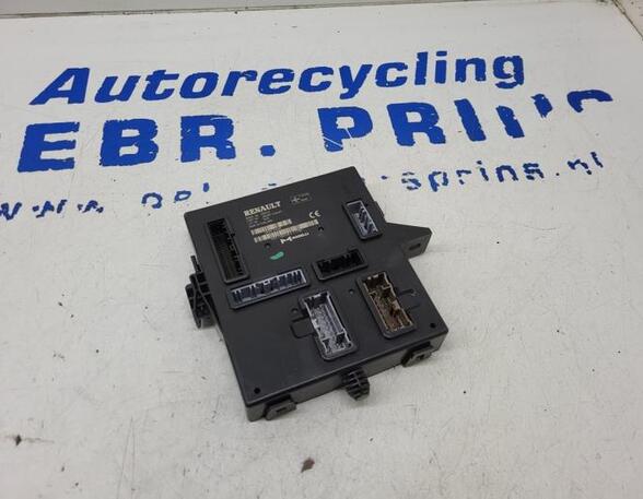 Control unit RENAULT TRAFIC III Van (FG_)