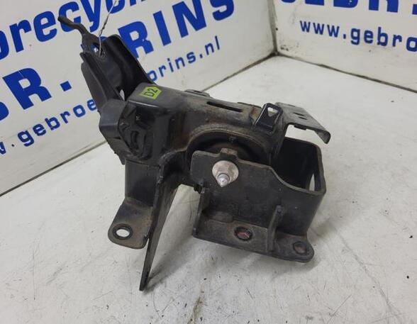 Engine Mount Bracket TOYOTA YARIS (_P13_)