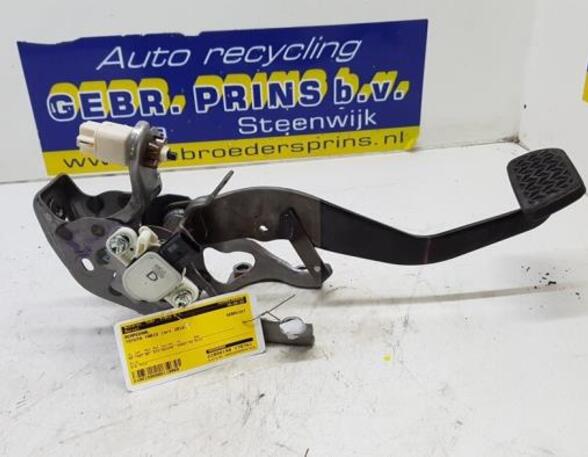 Pedal Assembly TOYOTA Yaris (P13)