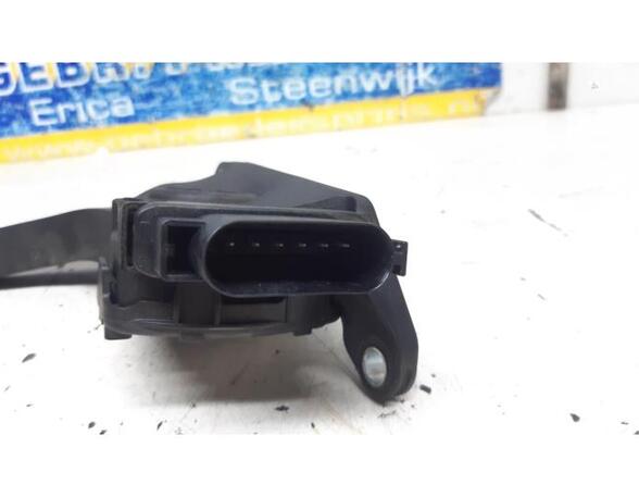 Accelerator pedal FORD Fiesta VI (CB1, CCN)