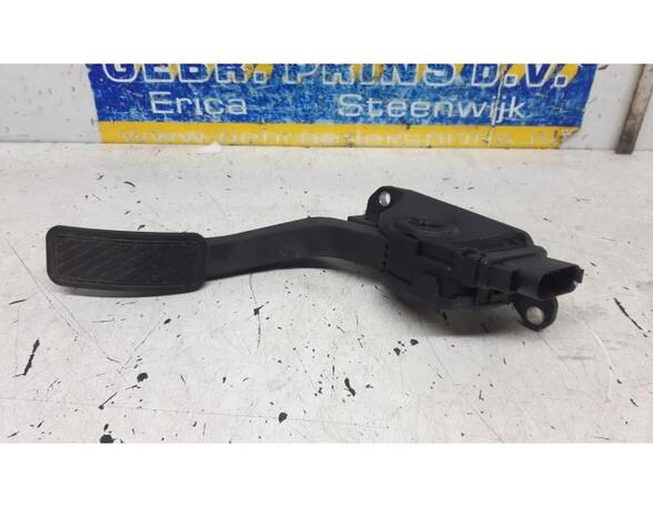 Accelerator pedal FORD Fiesta VI (CB1, CCN)