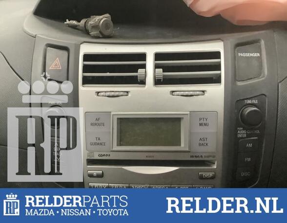 
Radio CD Spieler von einem Toyota Yaris (Yaris 2 06-)
