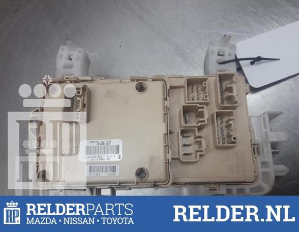 Fuse Box TOYOTA COROLLA Verso (ZER_, ZZE12_, R1_)