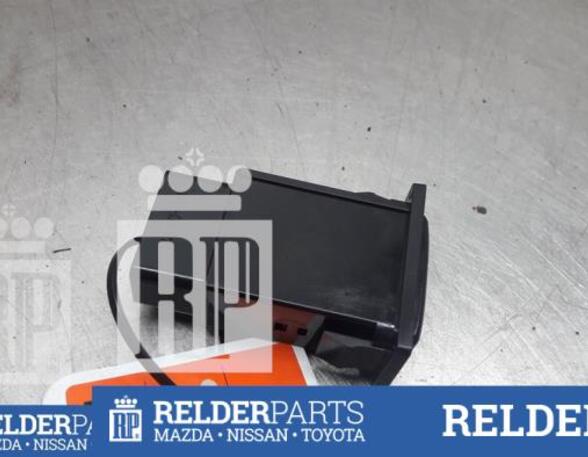 Control unit TOYOTA COROLLA Verso (ZER_, ZZE12_, R1_)