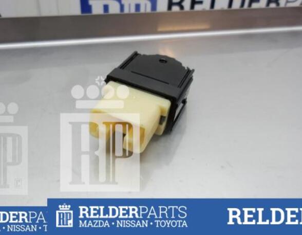 Switch for headlight range adjustment TOYOTA YARIS (_P1_)