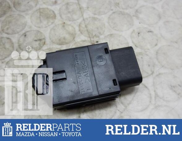 Switch for headlight range adjustment TOYOTA YARIS (_P1_)